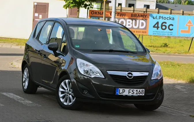 mazowieckie Opel Meriva cena 26900 przebieg: 137000, rok produkcji 2013 z Gostynin